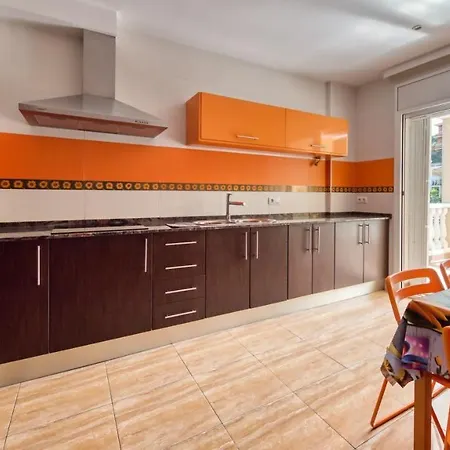 Sleeps 18 With Pool And Wifi *