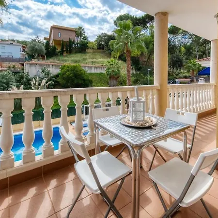 Sleeps 18 With Pool And Wifi *