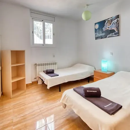 Sleeps 18 With Pool And Wifi * Lloret de Mar