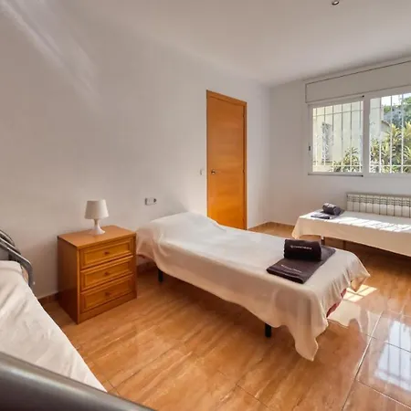 Sleeps 18 With Pool And Wifi וילה יורט דה מאר